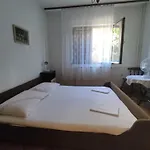 4 Bedrooms 50-70m To The Sea Until 11 People Dramalj