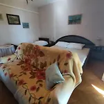 4 Bedrooms 50-70m To The Sea Until 11 People