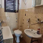 4 Bedrooms 50-70m To The Sea Until 11 People Lejlighed
