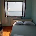 Apartman 4 Bedrooms 50-70m To The Sea Until 11 People