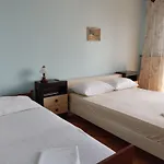 4 Bedrooms 50-70m To The Sea Until 11 People Lejlighed