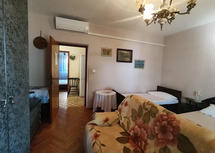 4 Bedrooms 50-70m To The Sea Until 11 People Appartamento Dramalj