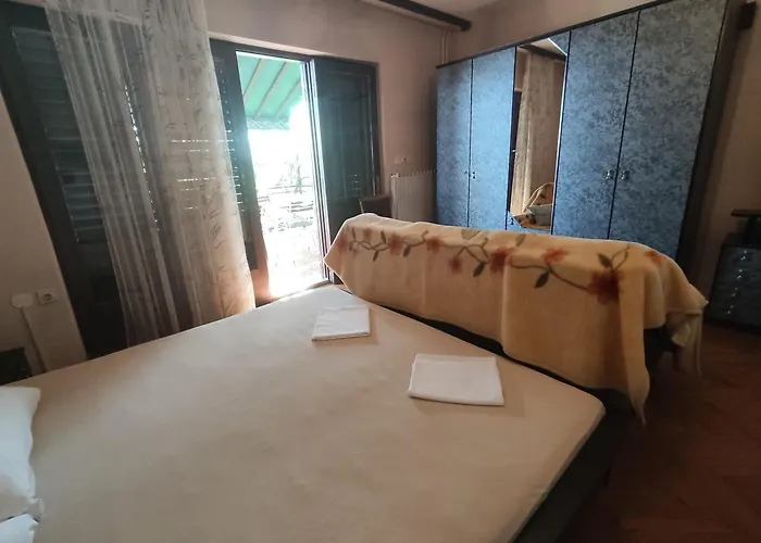 4 Bedrooms 50-70m To The Sea Until 11 People Dramalj