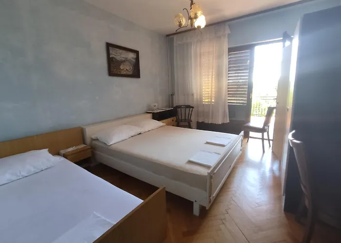 4 Bedrooms 50-70m To The Sea Until 11 People Appartamento