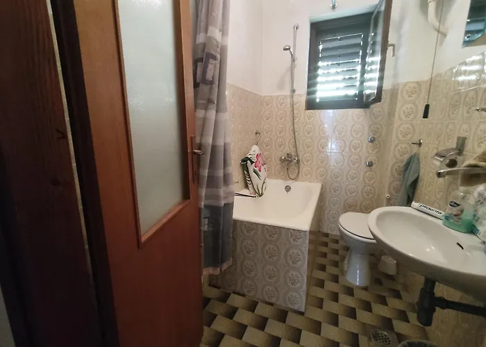 Appartamento 4 Bedrooms 50-70m To The Sea Until 11 People Dramalj