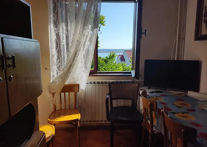 4 Bedrooms 50-70m To The Sea Until 11 People Appartamento