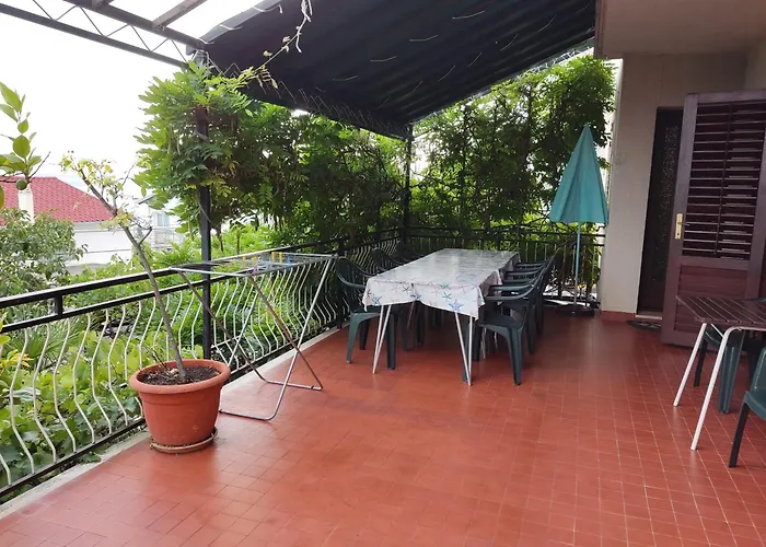 4 Bedrooms 50-70m To The Sea Until 11 People Dramalj