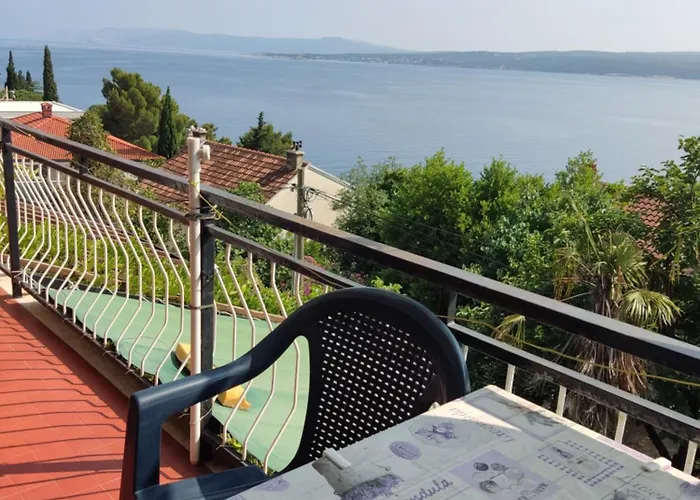 4 Bedrooms 50-70m To The Sea Until 11 People