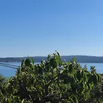 Apartment 4 Bedrooms 50-70m To The Sea Until 11 People *