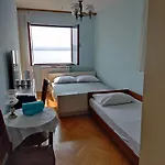 4 Bedrooms 50-70m To The Sea Until 11 People Apartment Dramalj