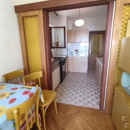 Approx 50-70M To Sea Apartment Dramalj 4 Bedrooms 4-10 People Apartment *