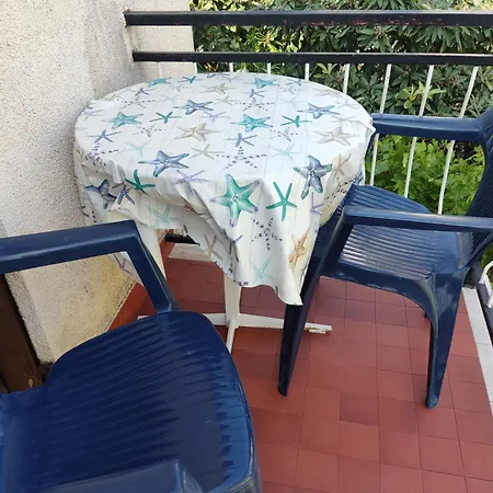 Apartment Approx 50-70M To Sea Apartment Dramalj 4 Bedrooms 4-10 People