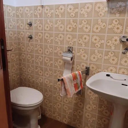 Apartment Approx 50-70M To Sea Apartment Dramalj 4 Bedrooms 4-10 People *