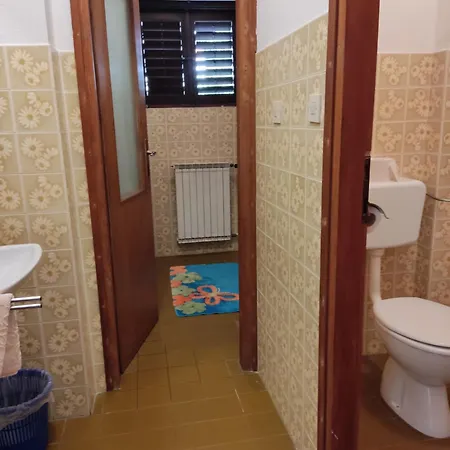 Approx 50-70M To Sea Apartment Dramalj 4 Bedrooms 4-10 People * Dramalj