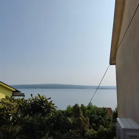 Approx 50-70M To Sea Apartment Dramalj 4 Bedrooms 4-10 People *