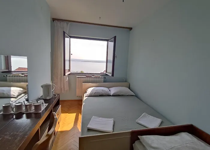 4 Bedrooms 50-70m To The Sea Until 11 People *